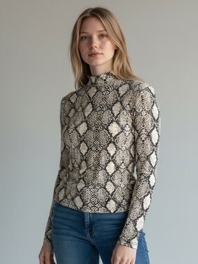 Olivia Rae Snake Print Long Sleeve Top - Black & Cream